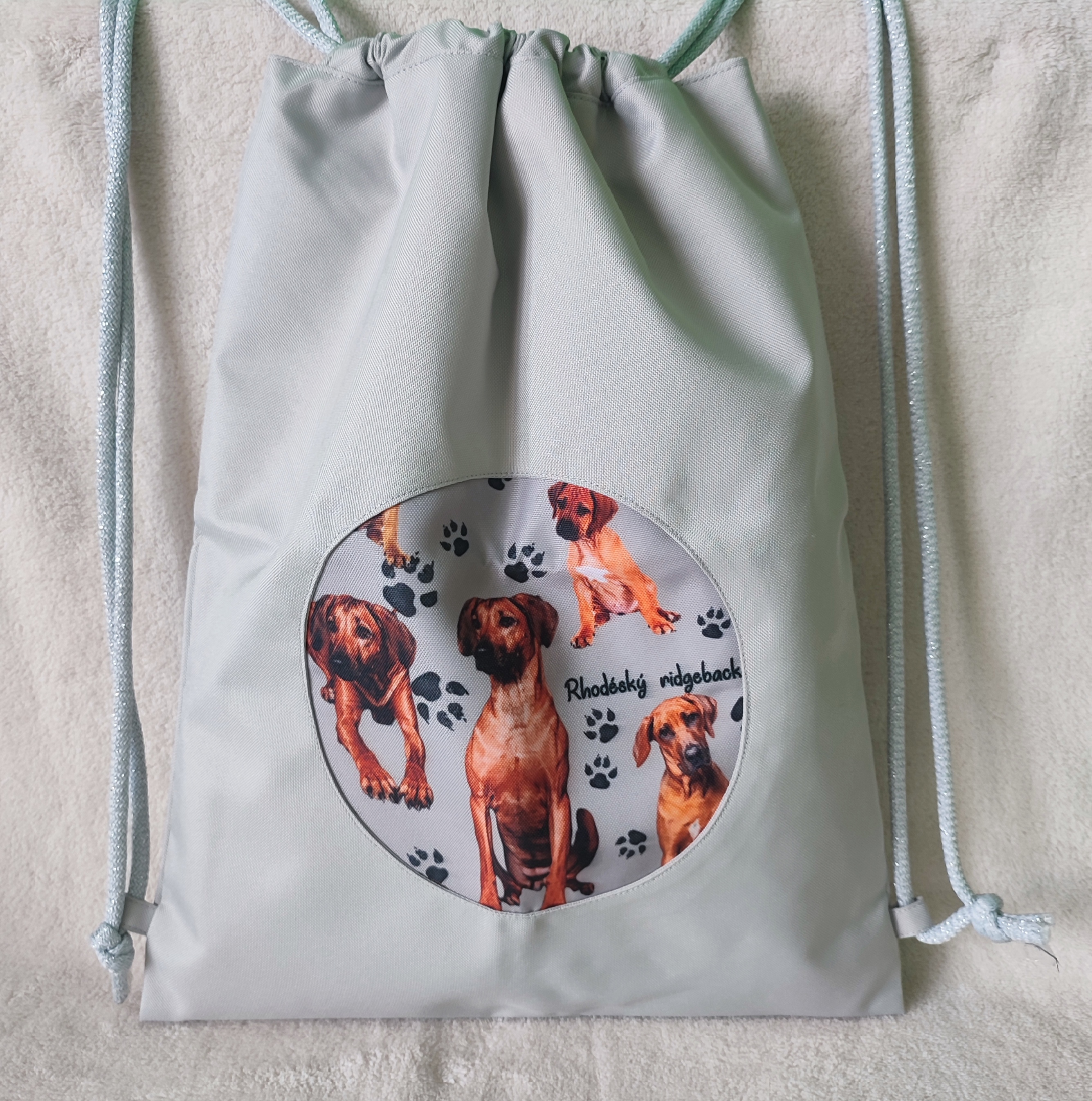 stahovací batůžek 