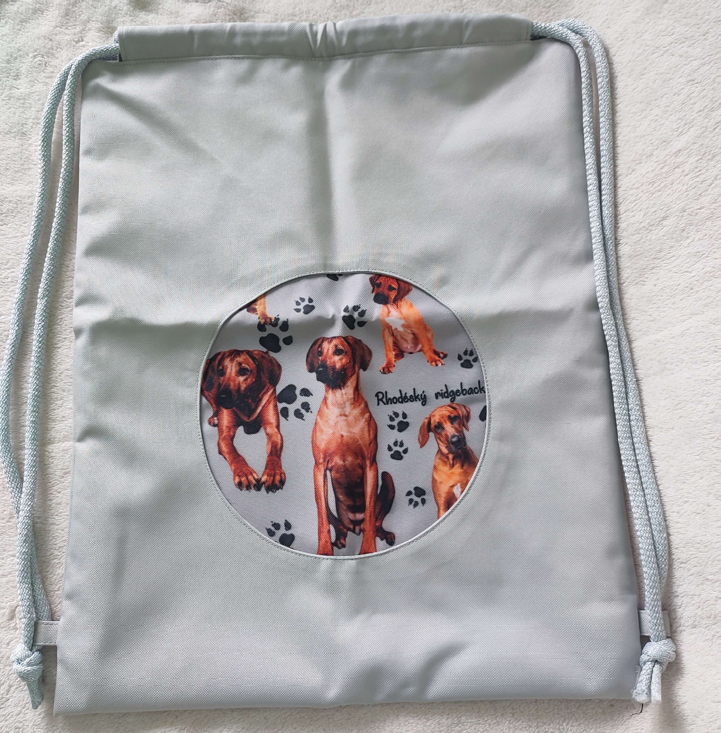 stahovací batůžek 