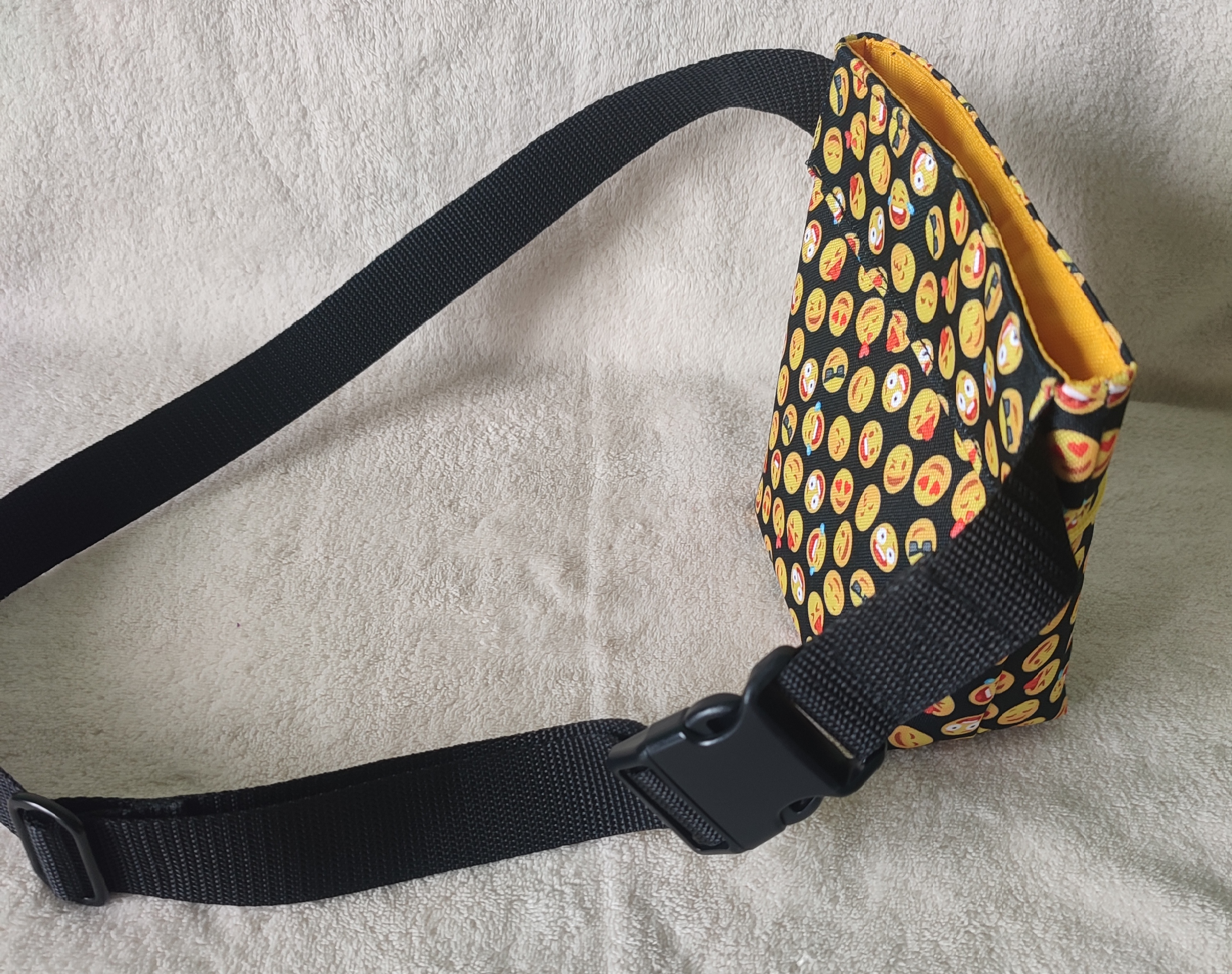 pamlskovník kolem pasu