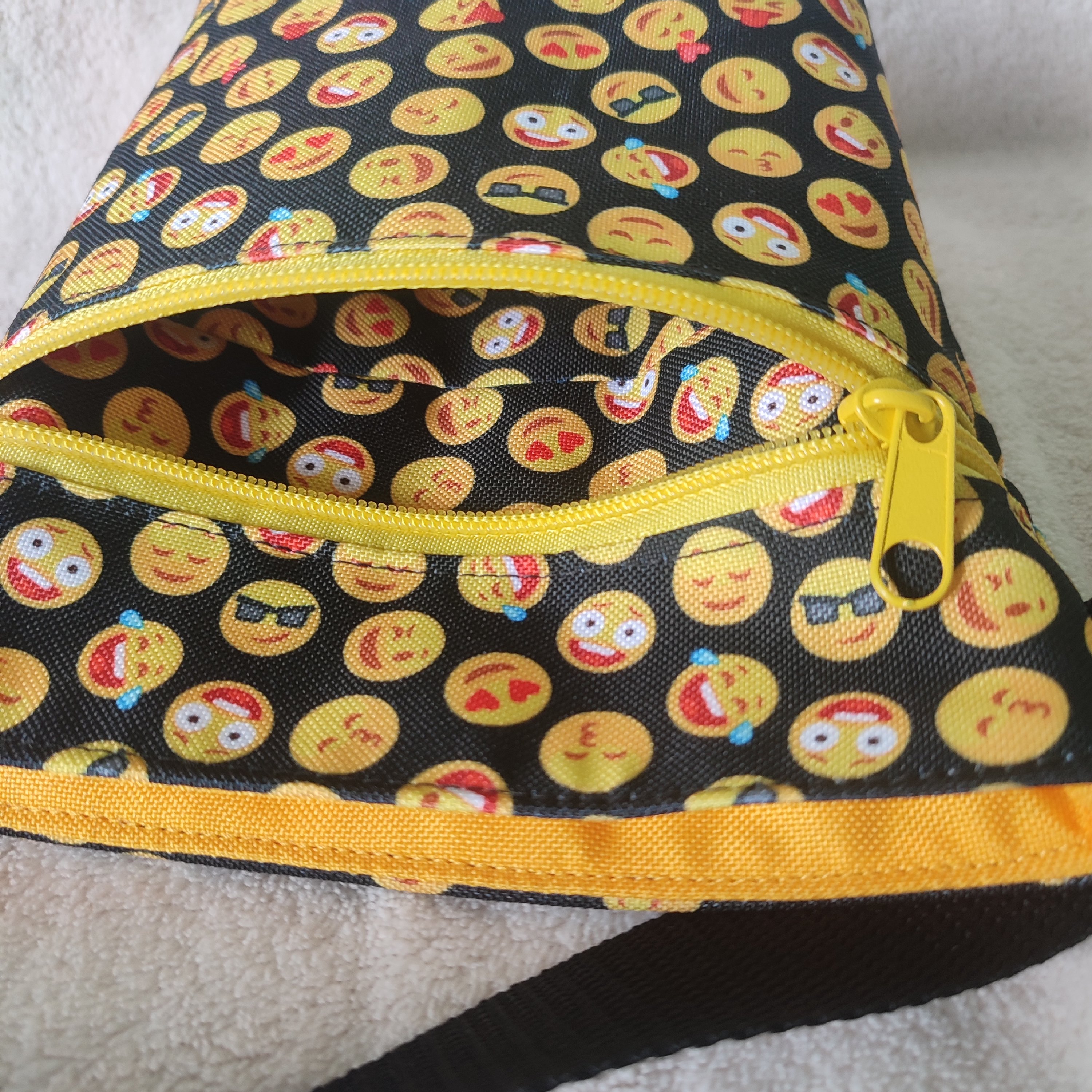 pamlskovník kolem pasu